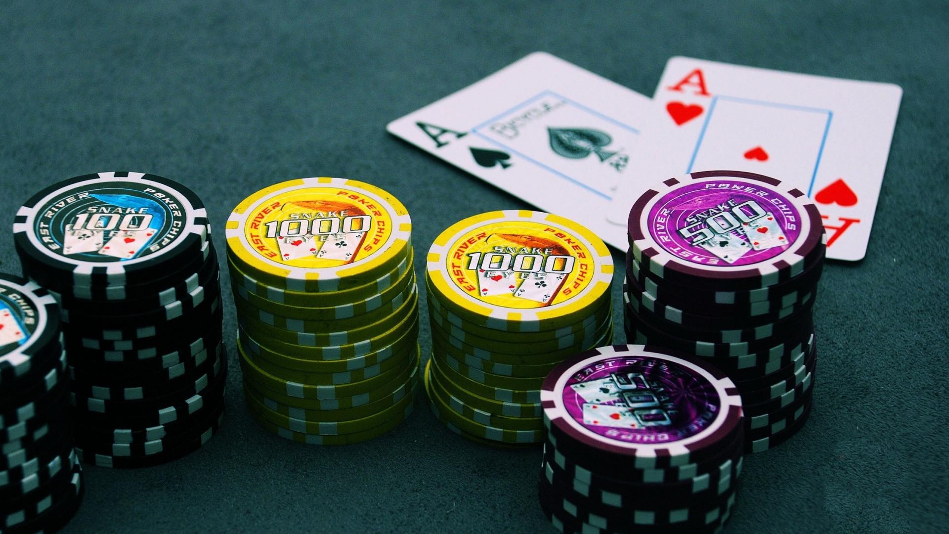 126-1266317_poker-chips-wallpaper-hd.jpg
